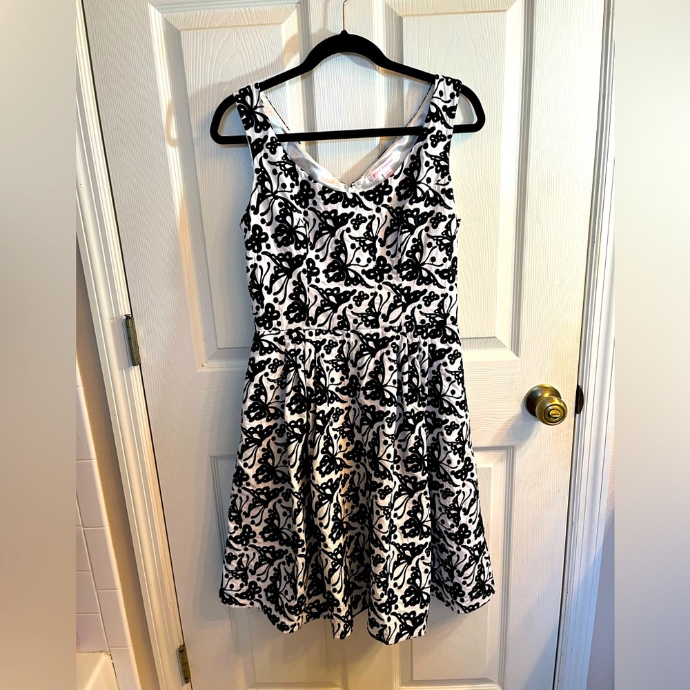 Betsey Johnson Butterfly Embroidered B & W Dress in Size 8